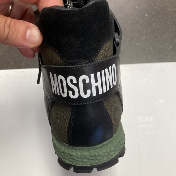 MOSCHINO - Picture 7 of 13